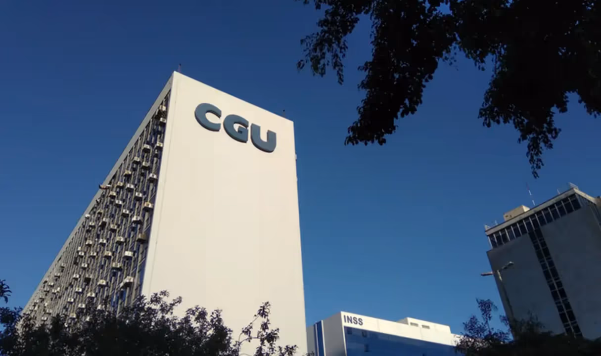 CGU suspende oito servidores por fraude em dados de vacinação contra Covid