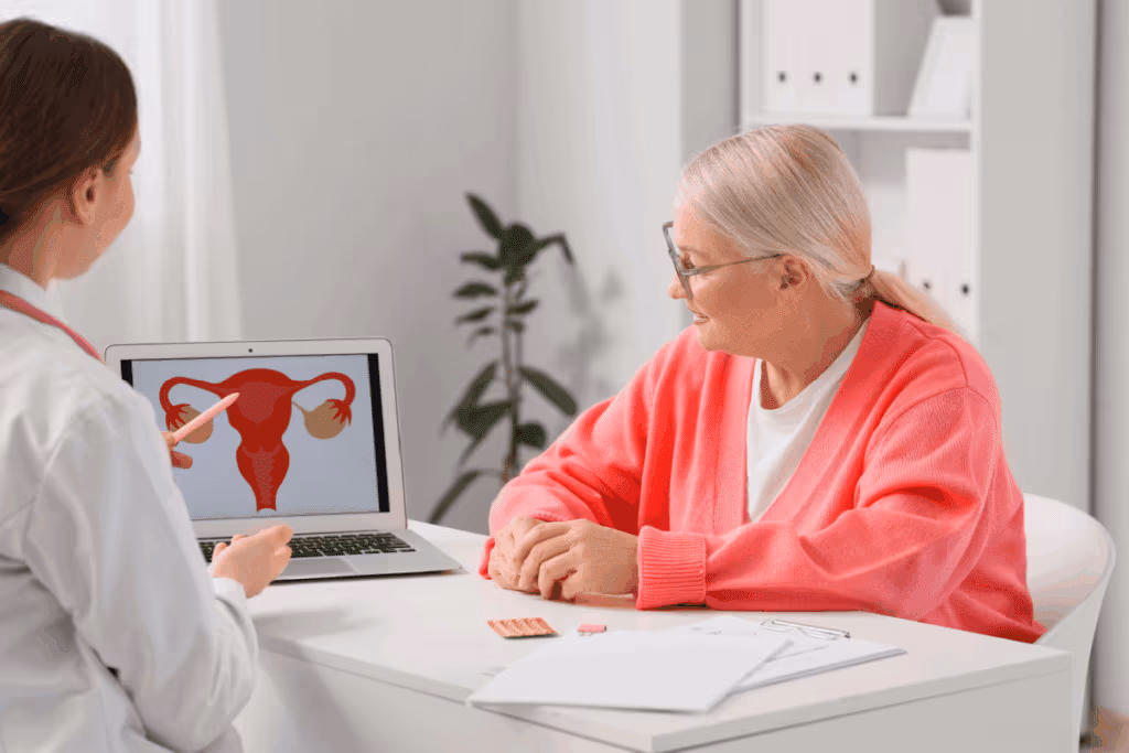 Menopausa induzida: conheça as causas e os impactos na saúde da mulher