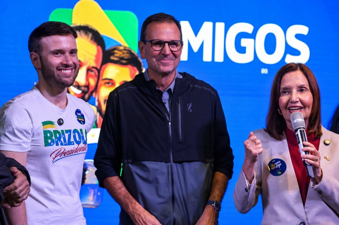 Crusoé: Paes sustenta vantagem para vencer em 1º turno no Rio