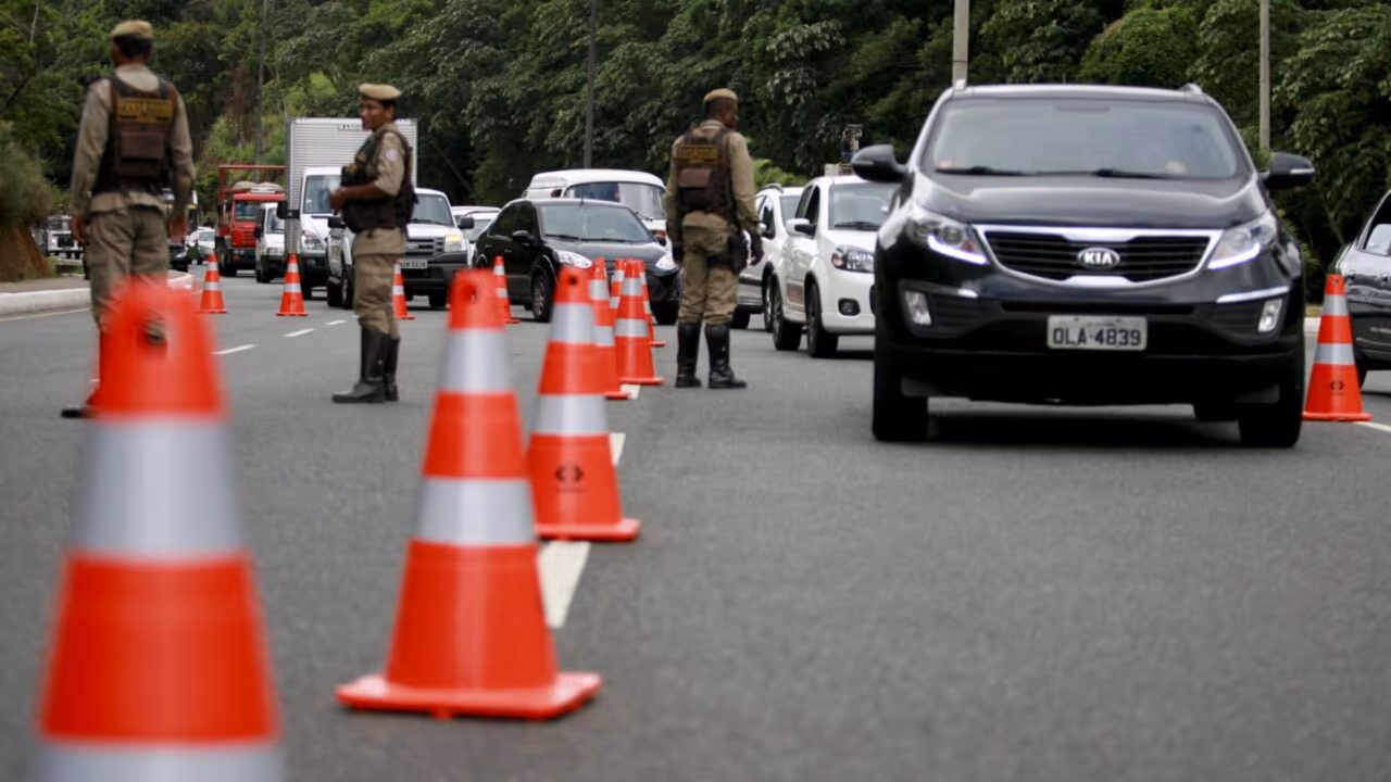 Eles vão rebocar seu veículo se encontrarem esse objeto: os agentes de trânsito vão punir a prática comum