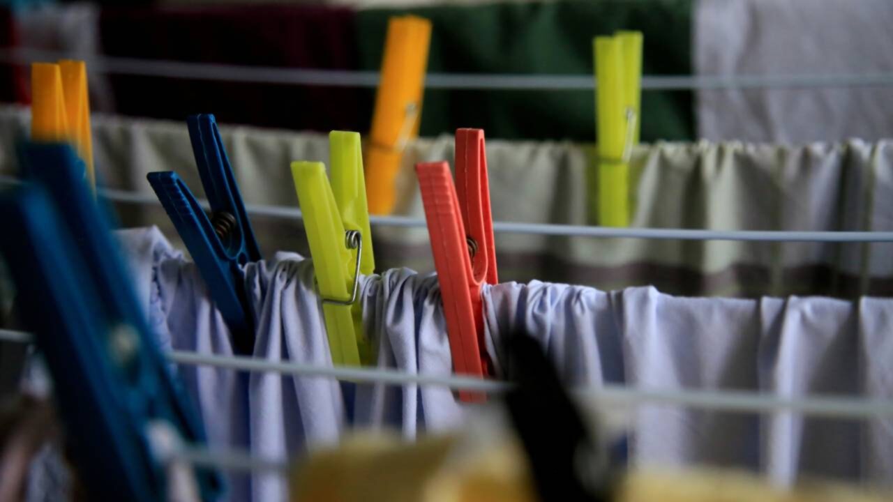 Essa técnica japonesa ajuda a secar roupas em espaços fechados de forma mais eficiente e rápida