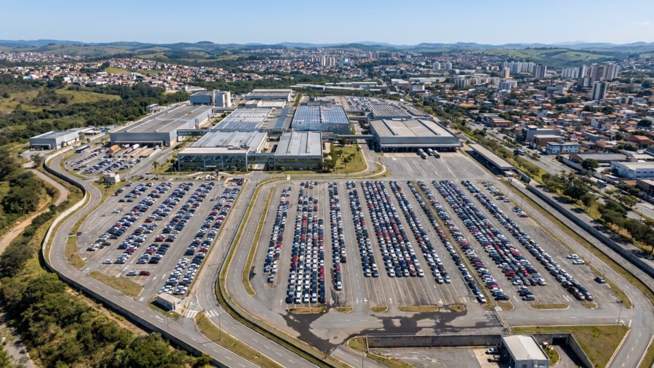 A cidade mineira que produziu mais de 18 milhões de veículos e virou capital automotiva do Brasil