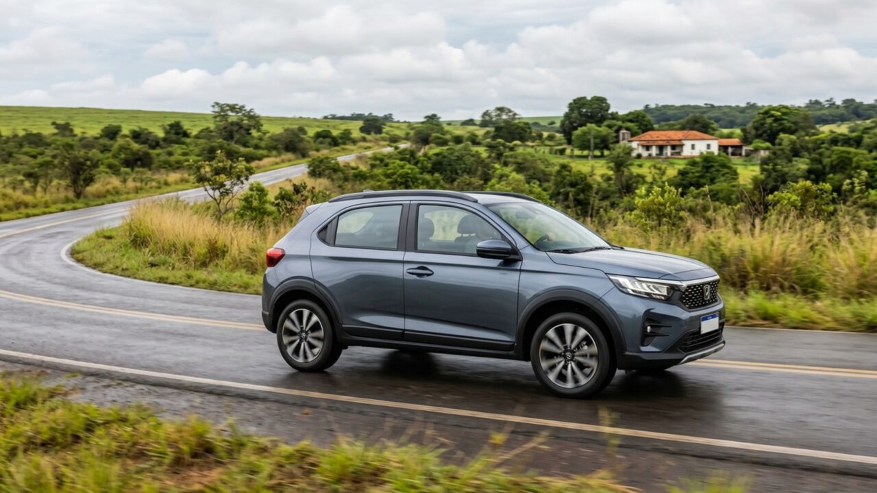 Este SUV compacto leva 458 litros com os bancos em uso e chega a 1.466 litros quando a viagem exige espaço extra