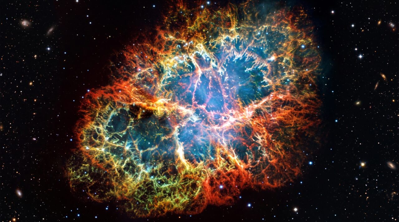 Astronomia e expansão da Nebulosa do Caranguejo.