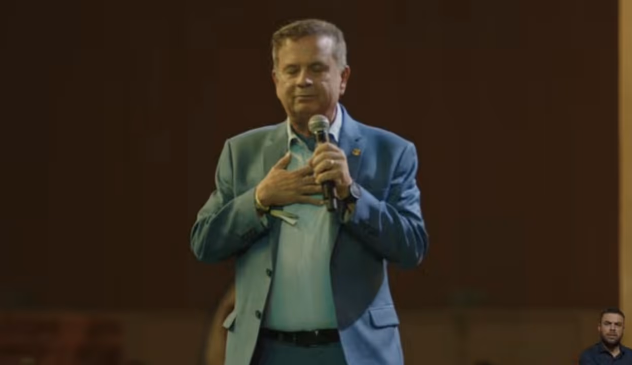 É preciso “varrer a corja do PT”, diz Rogério Marinho