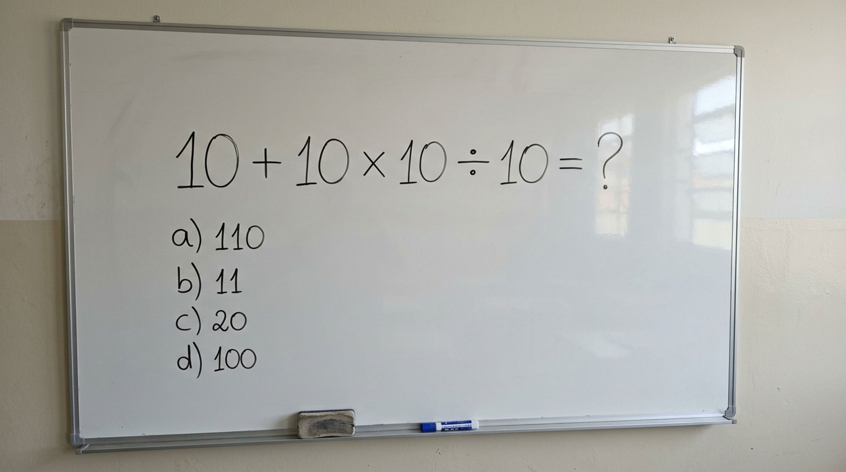 O resultado correto de 10 + 10 × 10 ÷ 10 pode ser confuso, mas resolver prova que sua memória está afiada