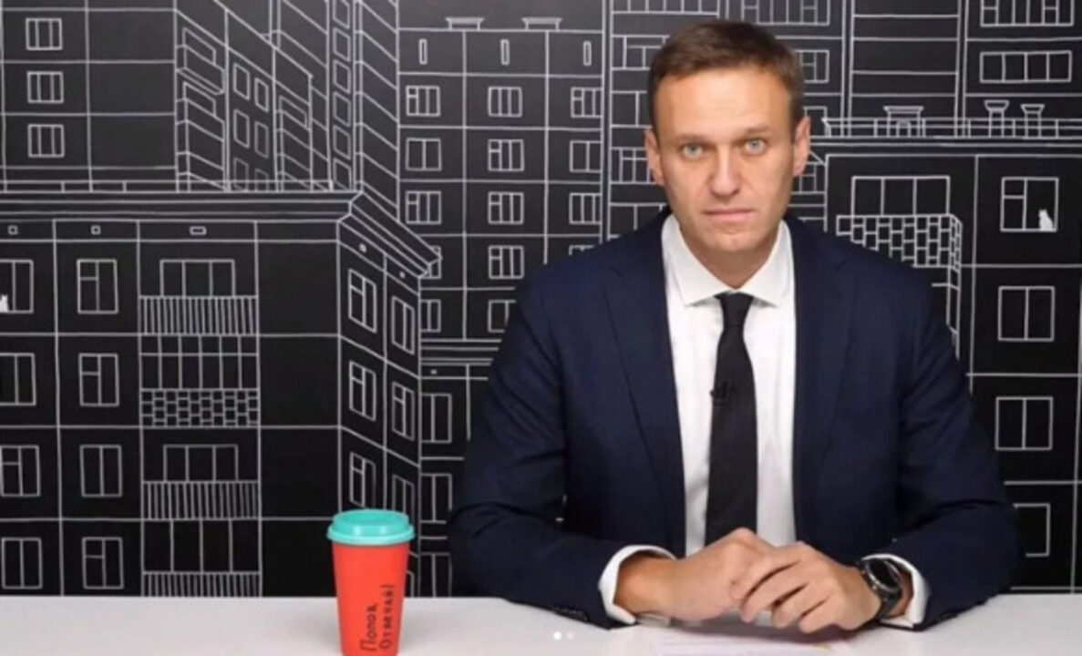 UE pune cientistas russos por toxina usada contra Alexei Navalny