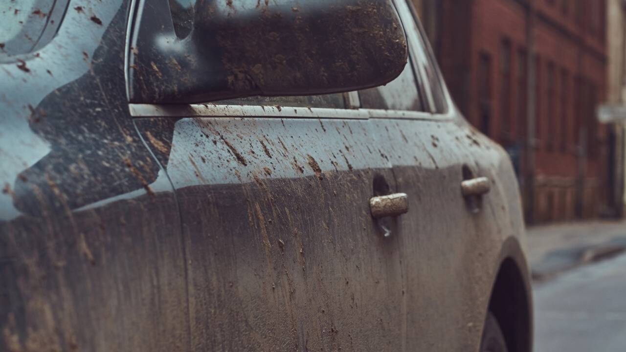 Psicólogos concordam pessoas que sempre têm o carro sujo sofrem com estresse acumulado e pouca organização