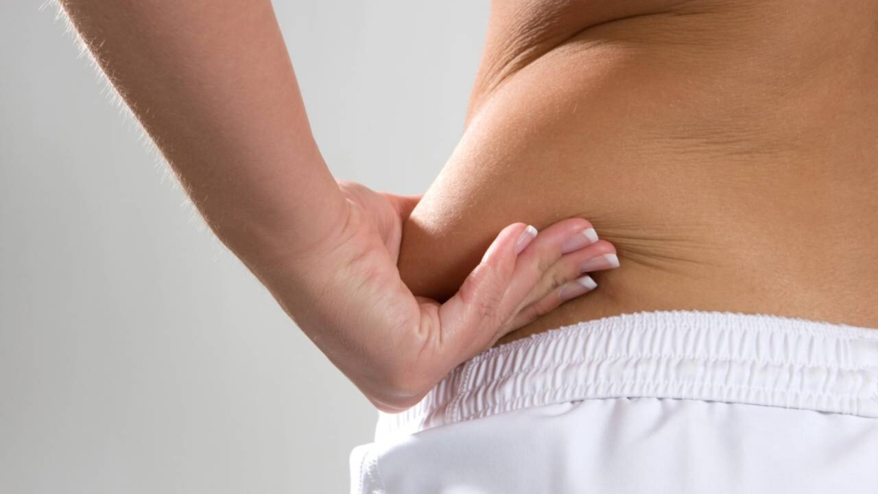 Reduza a gordura abdominal: 4 exercícios recomendados por especialistas em fitness