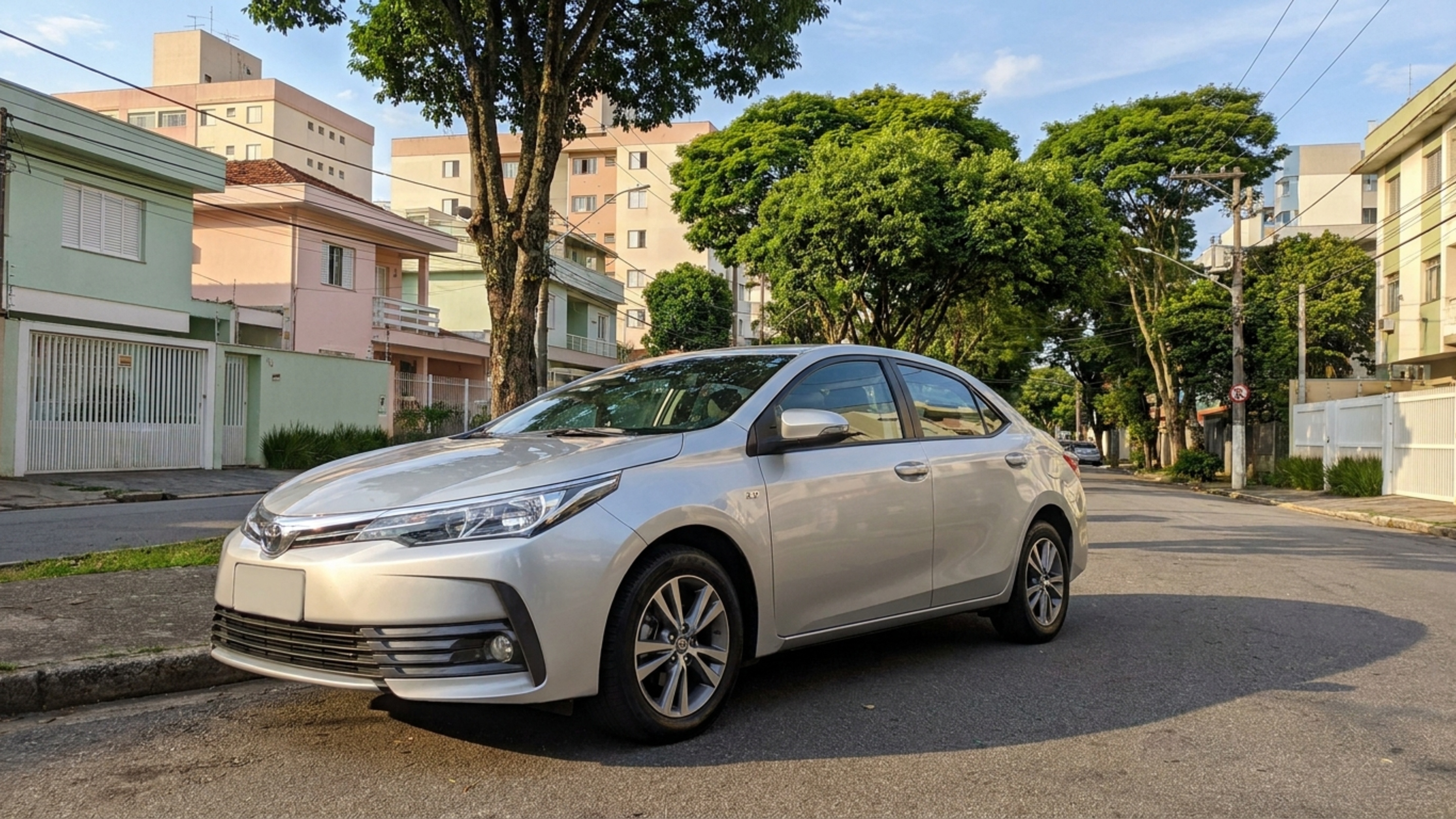 Sem precisar de turbo, este sedã entrega motor 2.0 de mais de 170 cv e espaço suficiente para funcionar como único carro da família