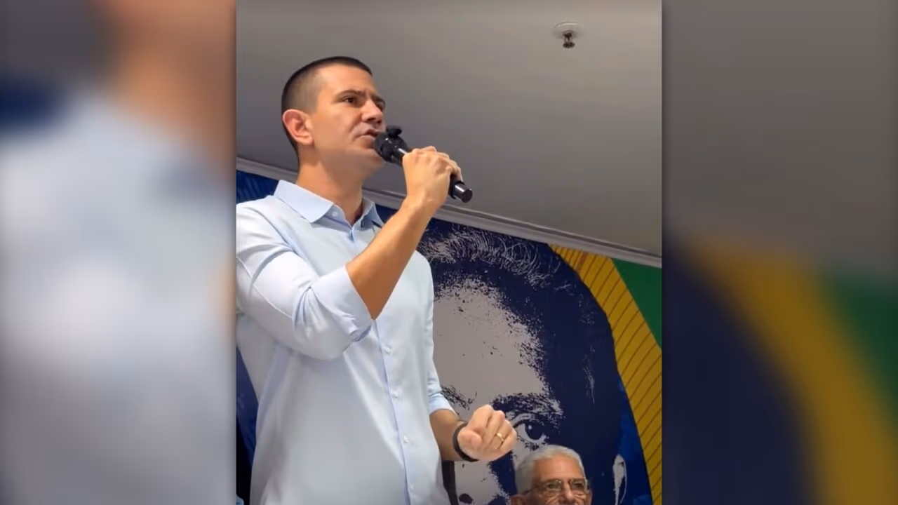 PL oficializa candidatura de Douglas Ruas ao governo do RJ