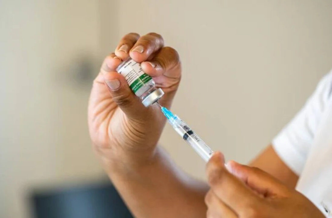 Vacinação contra gripe segue em unidades de saúde de SP