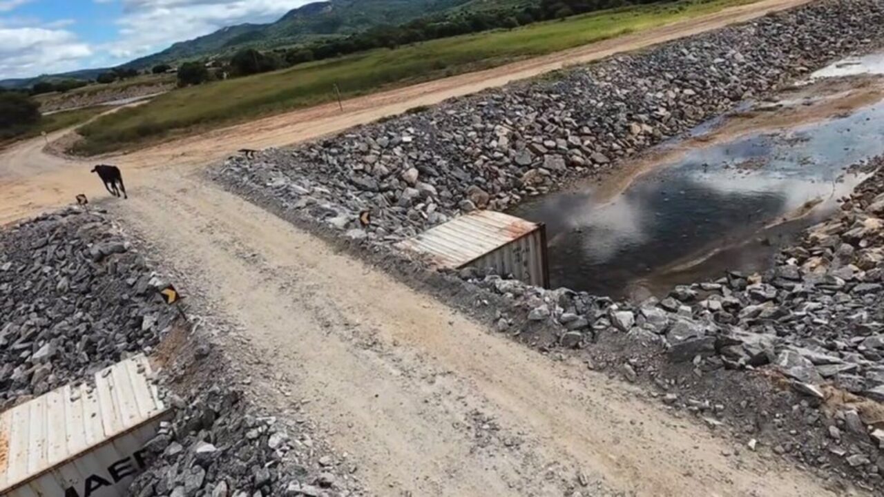 Crusoé: Lula inova com “ponte-contêiner” no Nordeste