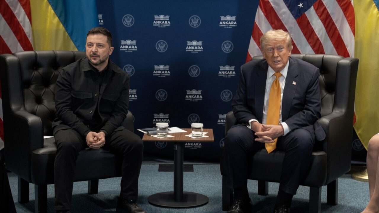 A piada de Zelensky que fez todo mundo rir em reunião com Trump