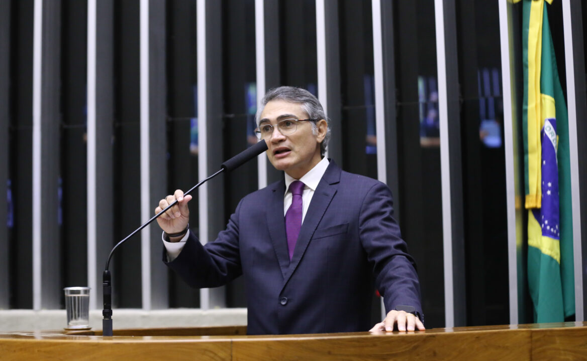 Presidente da federação de bancos pegou empréstimo com o Master