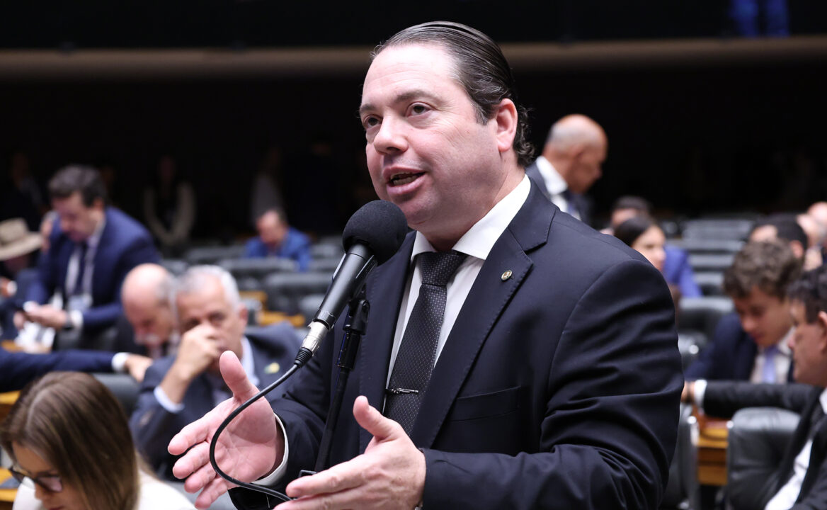 Deputado apresenta proposta para acabar com todas as bets do Brasil