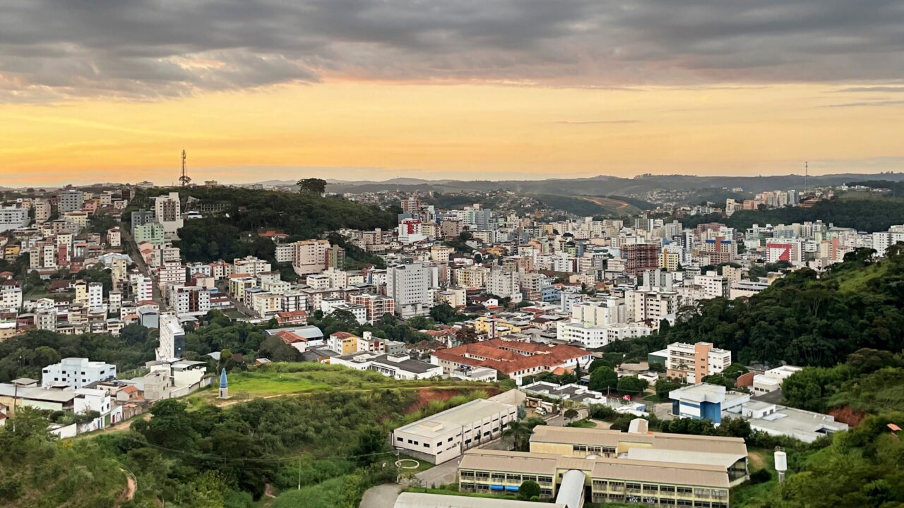 A cidade de 76 mil habitantes na Zona da Mata que abriga a melhor escola pública do Brasil pela 19ª vez