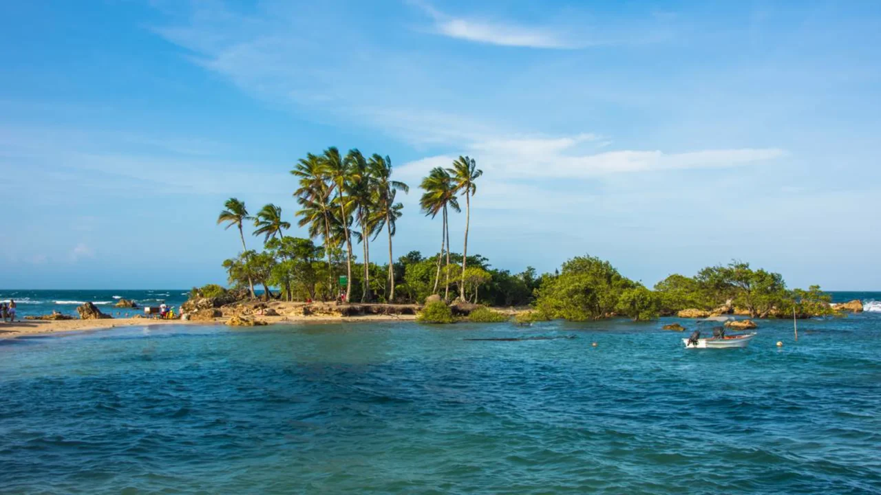 Cairu reúne ilhas, praias e vilas cercadas por águas tropicais //