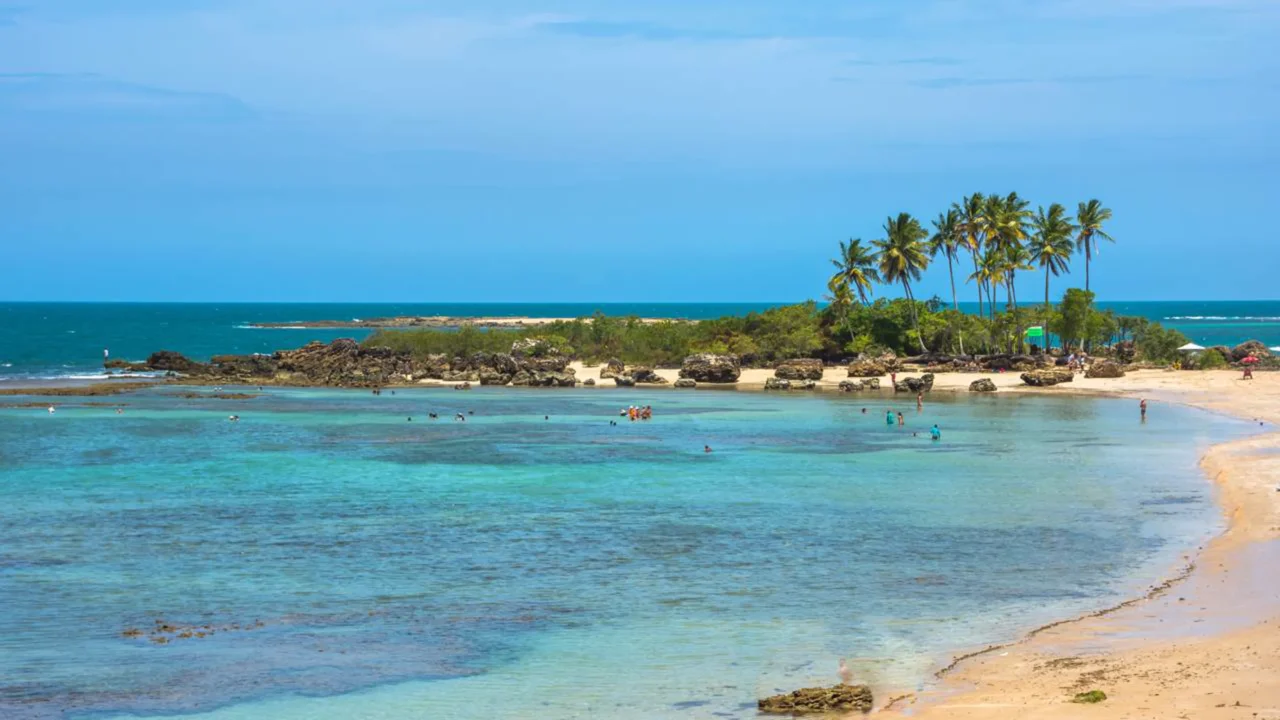 Cairu reúne ilhas, praias e vilas cercadas por águas tropicais //