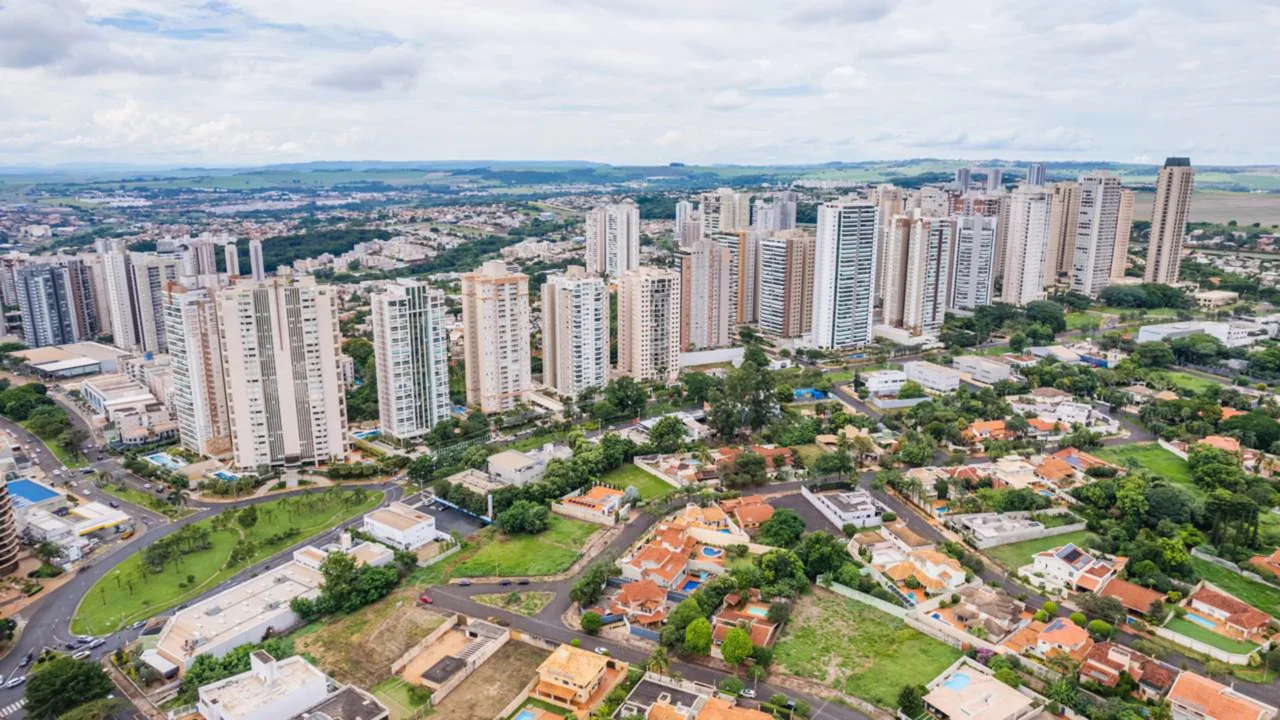 Ribeirão Preto, São Paulo O município do interior que supera 26 capitais e 10 estados inteiros, eleito como melhor cidade não capital do Brasil em qualidade de vida