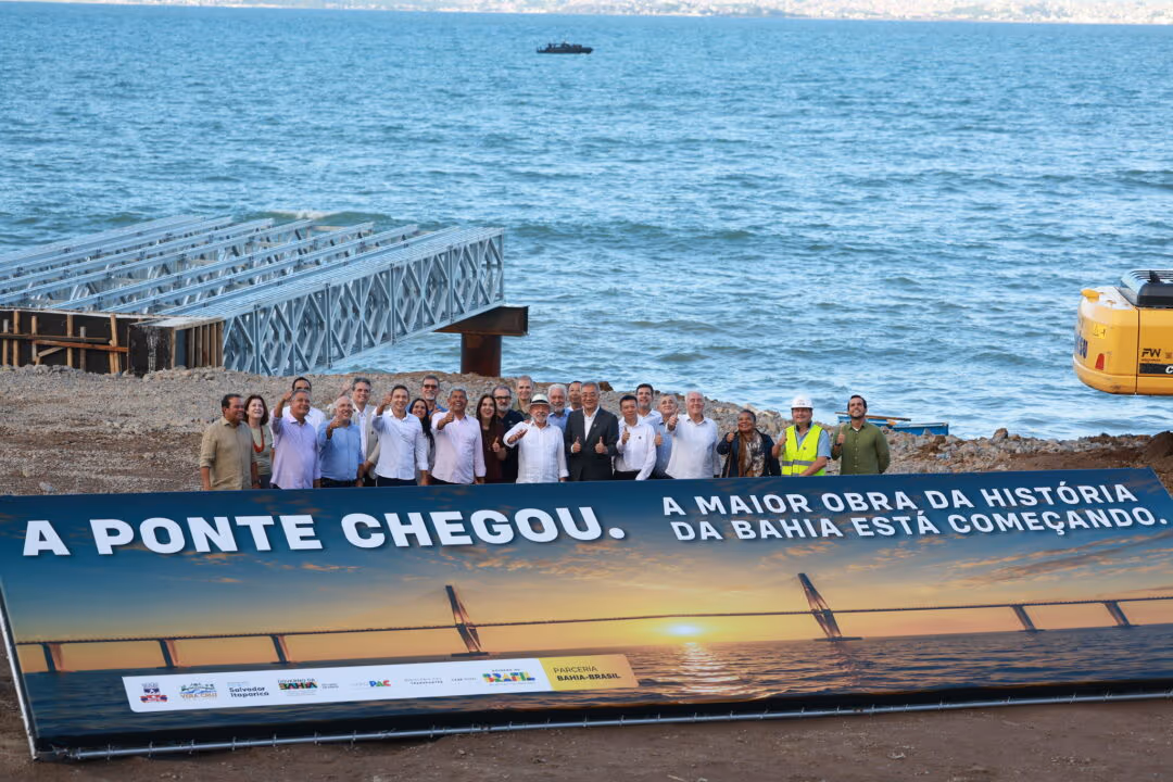 Crusoé: Lula inaugura pilar de ponte e túnel sem água