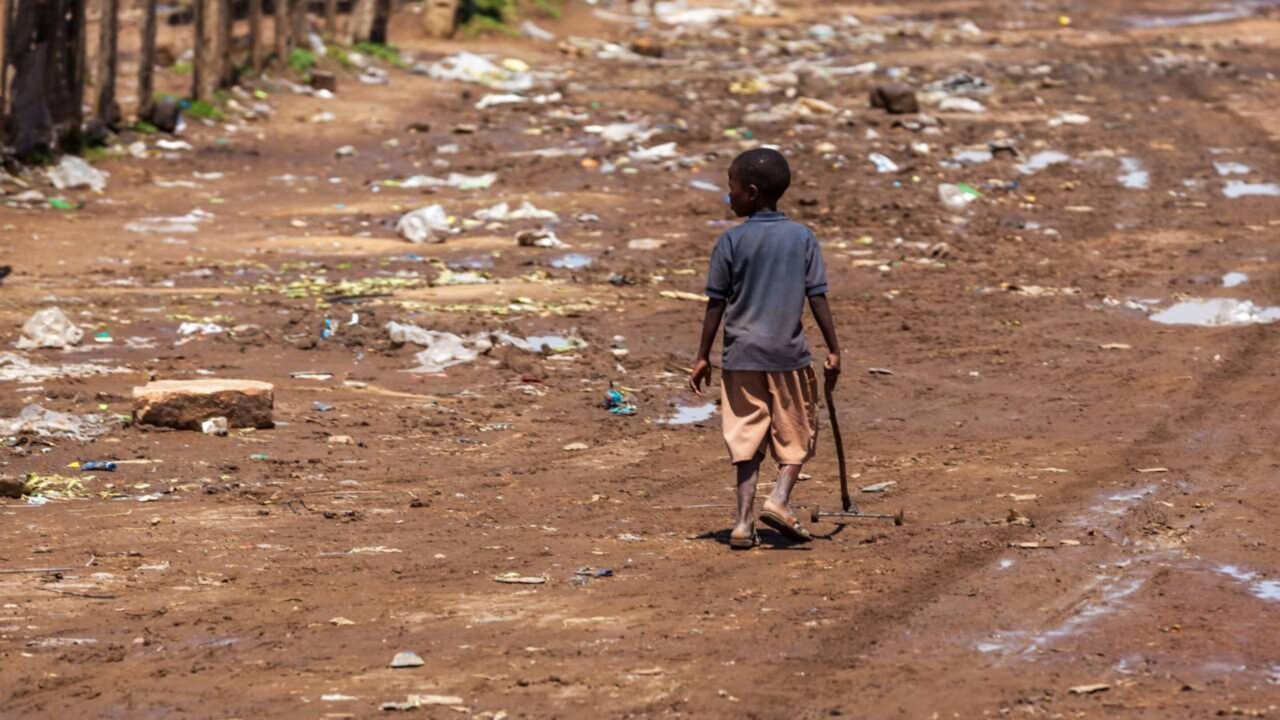 Escassez mental: por que a falta de dinheiro consome a atenção. O estudo com agricultores antes e depois da colheita