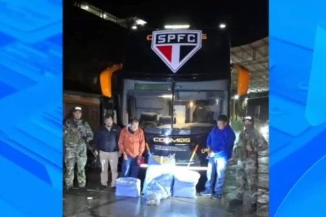 Ônibus contratado pelo São Paulo é apreendido com droga