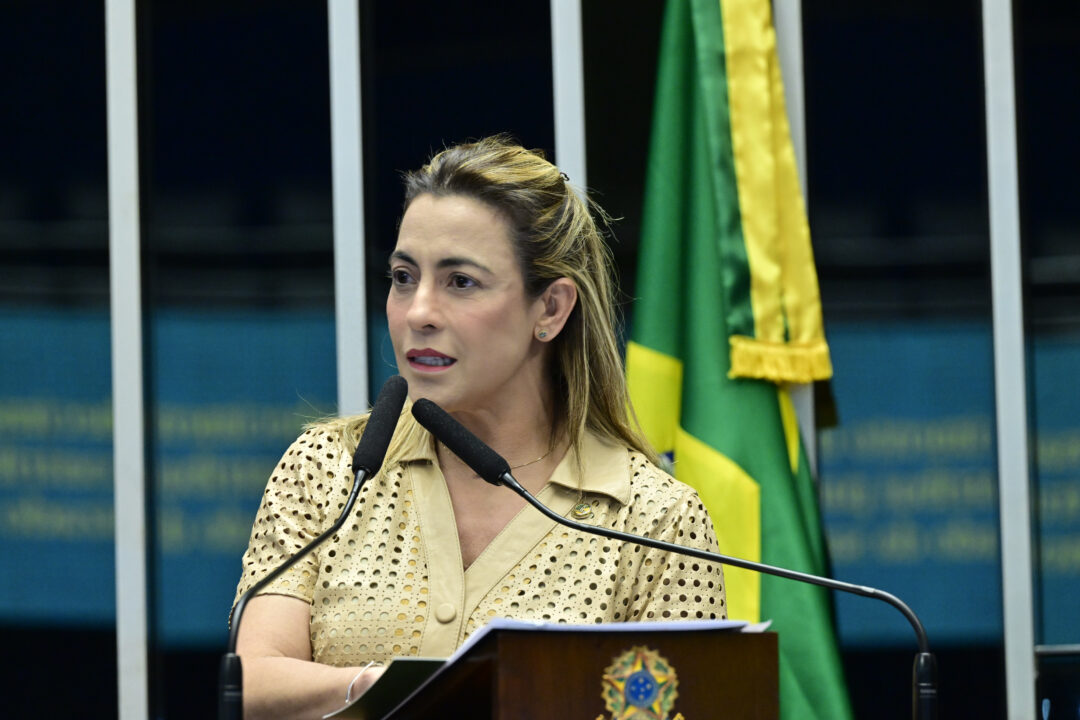 STF pede explicações de Soraya por denúncias contra vice de Flávio