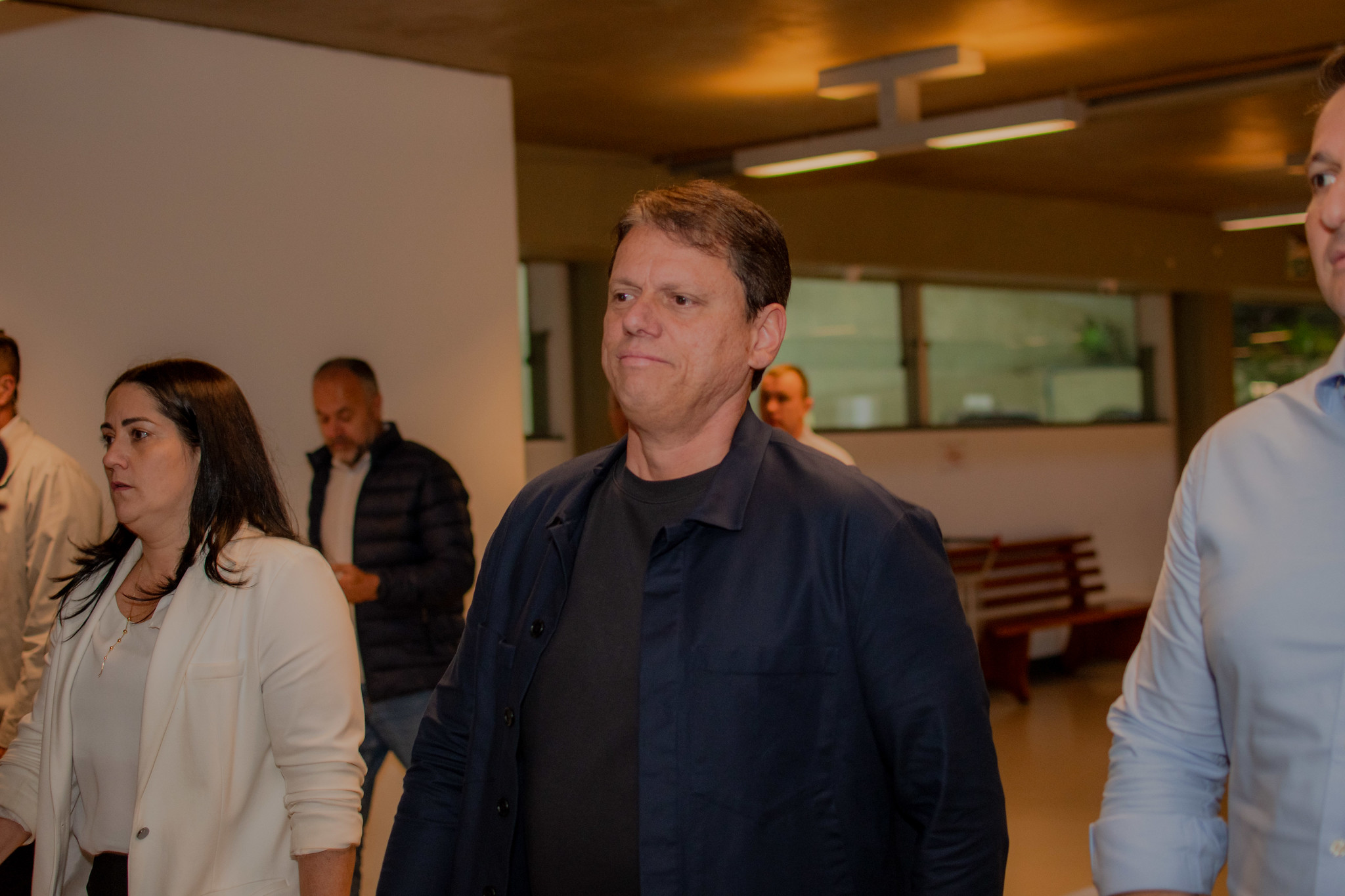 Tarcísio chega a 50% e amplia a pressão sobre Haddad em São Paulo