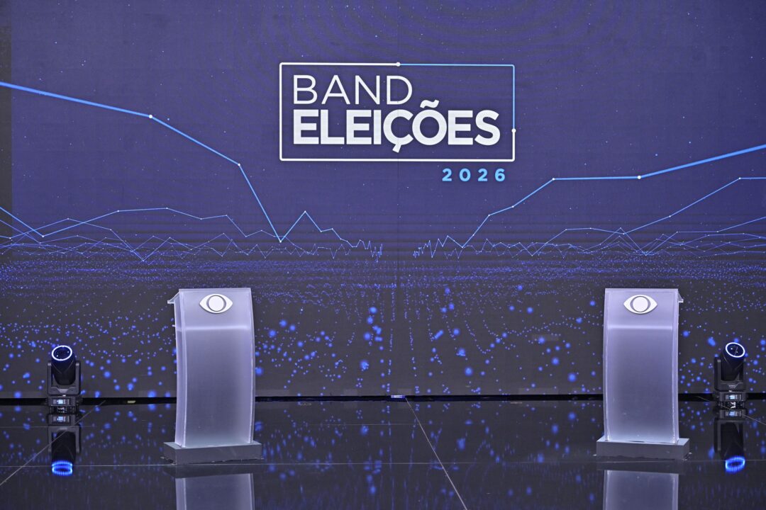 Globo demite cinegrafista após confusão no debate da Band