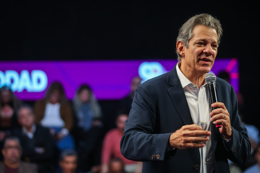 Haddad diz que seu motorista foi seguido por viatura da PM com três fuzis