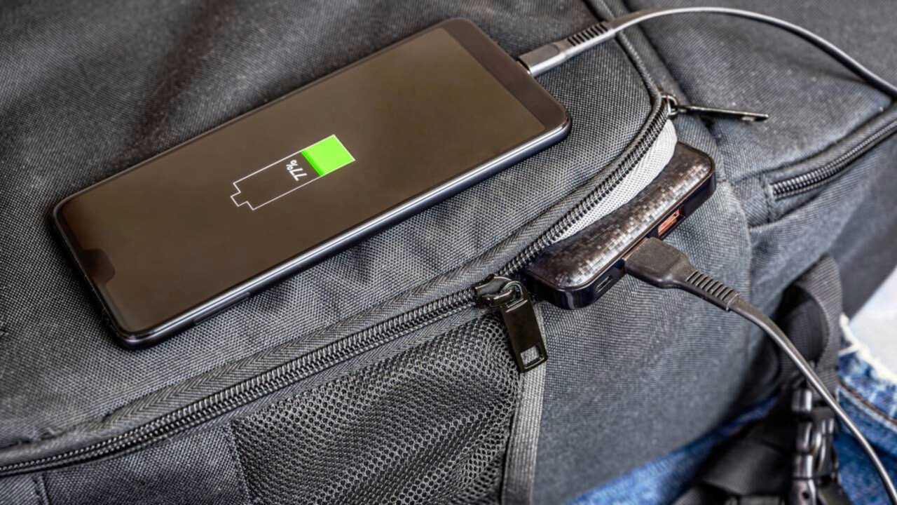 Apagão em casa Assim é possível carregar seu celular quando a energia faltou