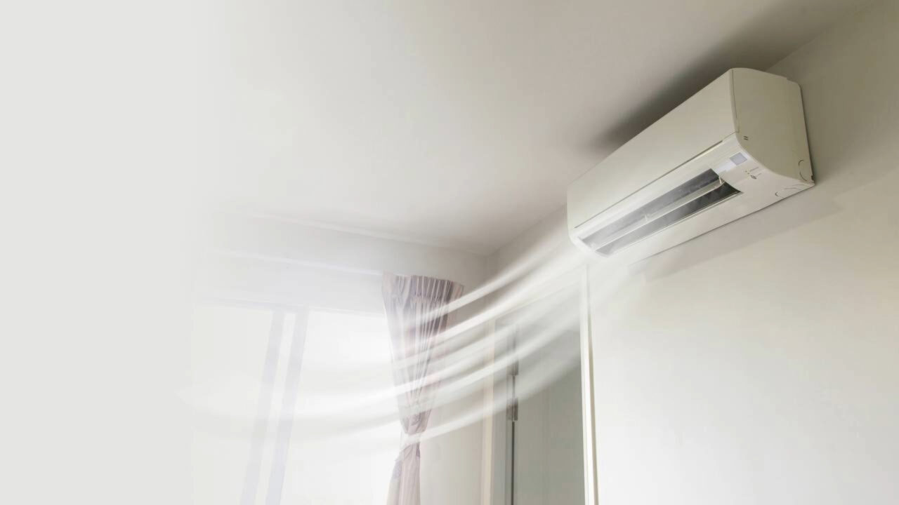 Ar-condicionado ou ventilador, qual compensa mais Comparação de custos de contas, conforto e desempenho