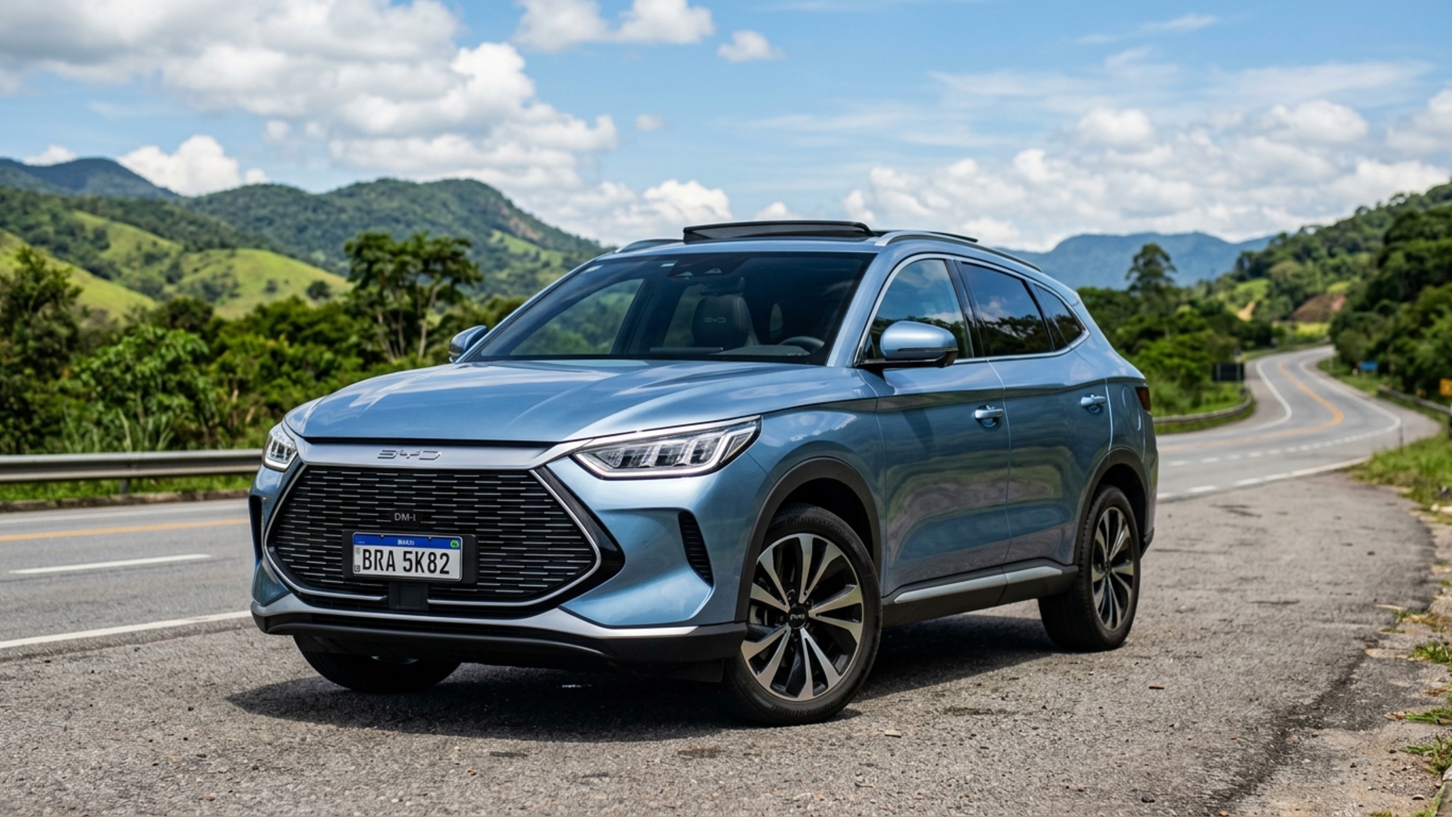 BYD faz SUV híbrido entregar 240 cv e rodar até 1.150 km para transformar posto de combustível em visita rara