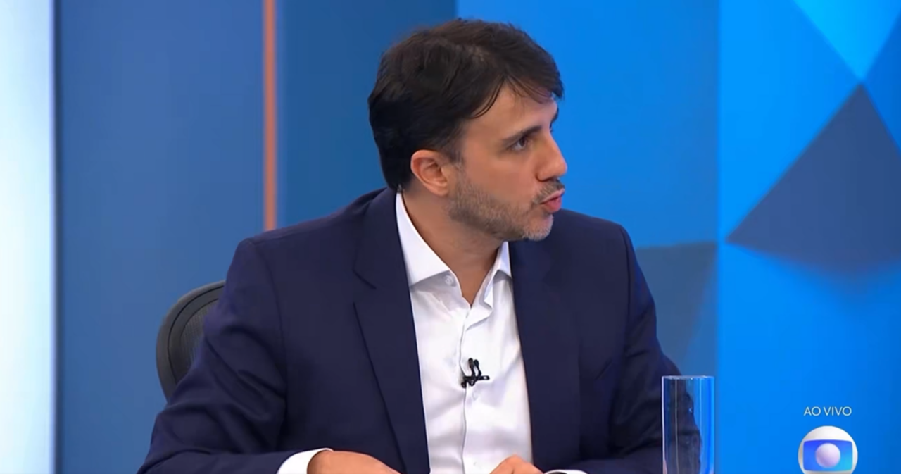 Crusoé: Renan defende arma nuclear para reposicionar o Brasil
