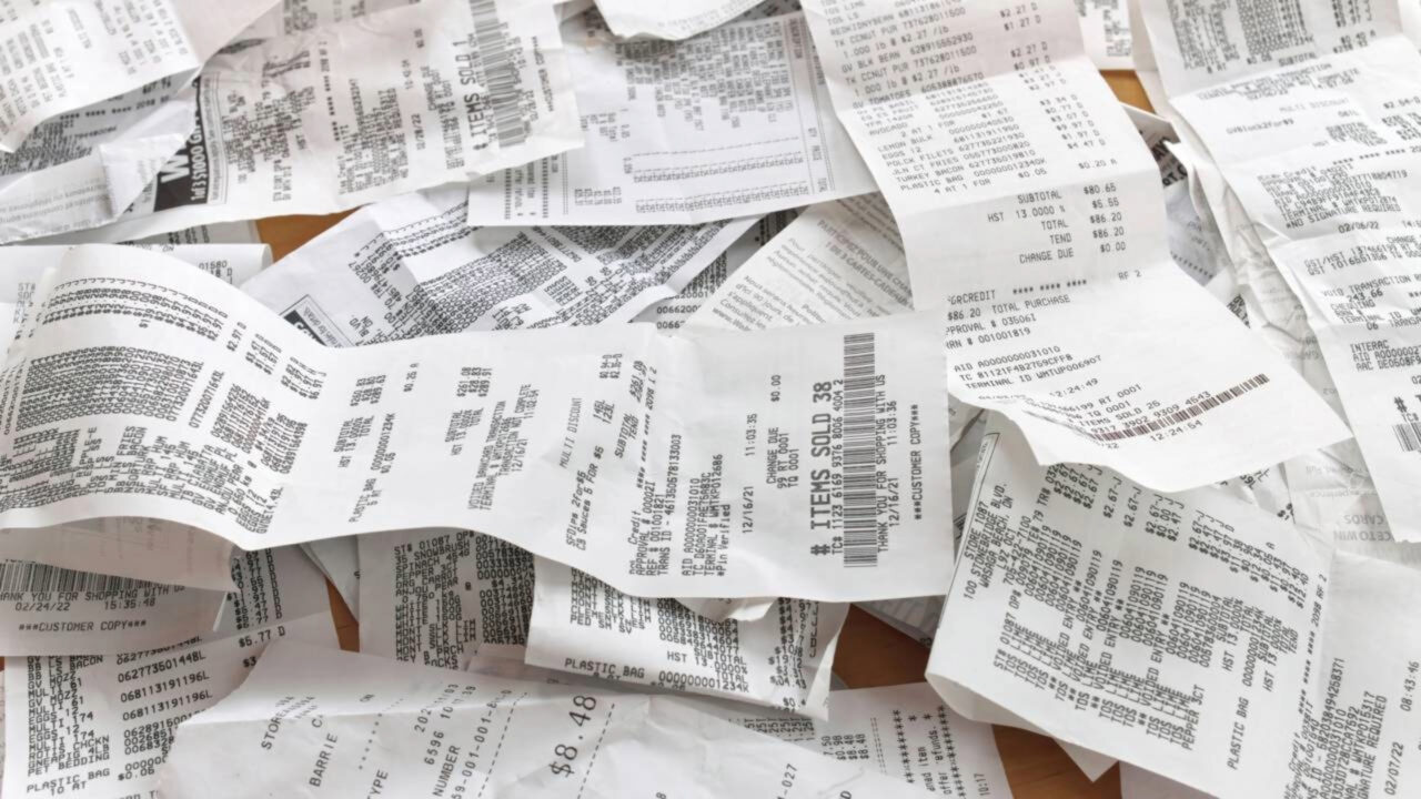 Especialistas na área de psicologia concordam aqueles que guardam recibos ou recibos de compras passadas não são acumuladores, mas precisam de controle