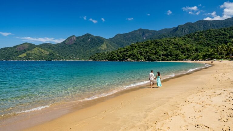 Ilhabela reúne praias, Mata Atlântica e montanhas junto ao mar //