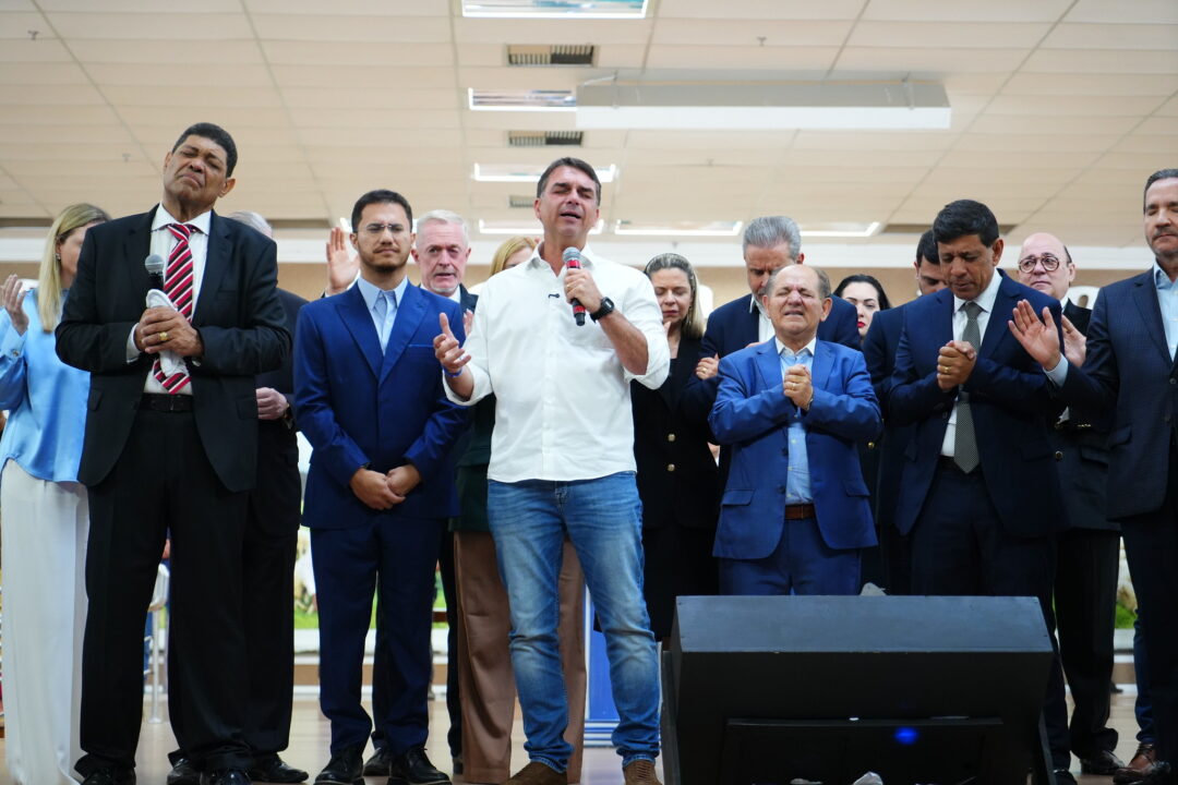 Crusoé: Plano de Flávio mantém Bolsa Celular