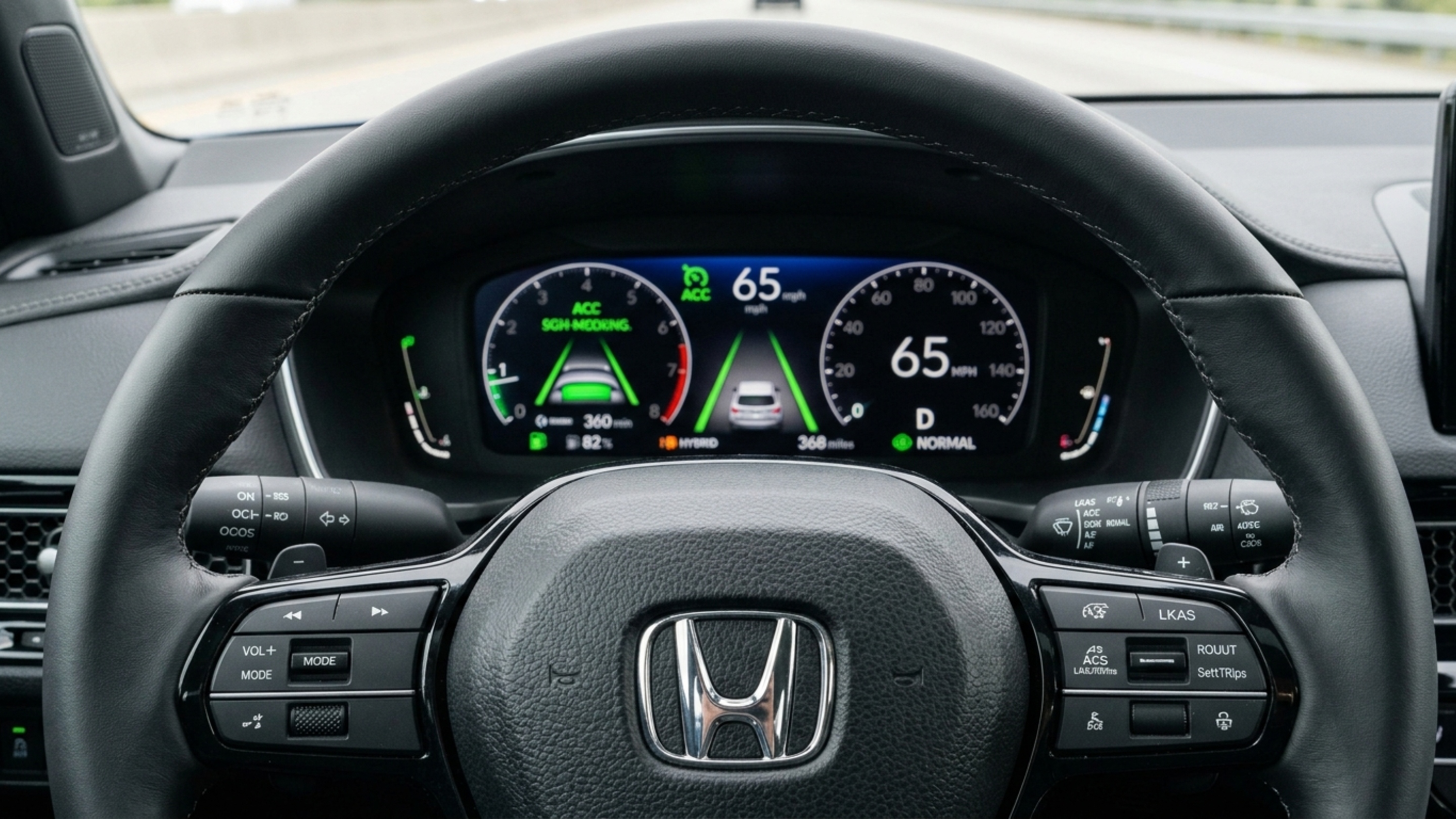Honda coloca 184 cv e 495 litros no porta-malas em sedã híbrido de R$ 266.500 que nem precisa de tomada para recarregar