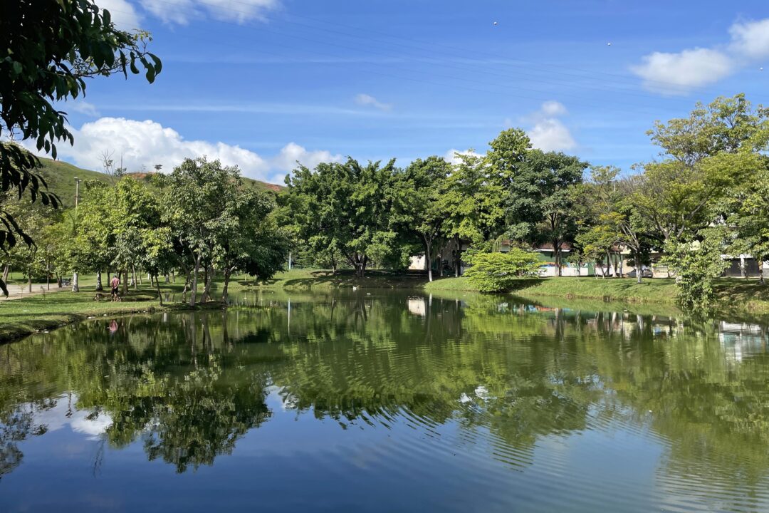Ipatinga chama atenção pelo grande parque projetado por Burle Marx //