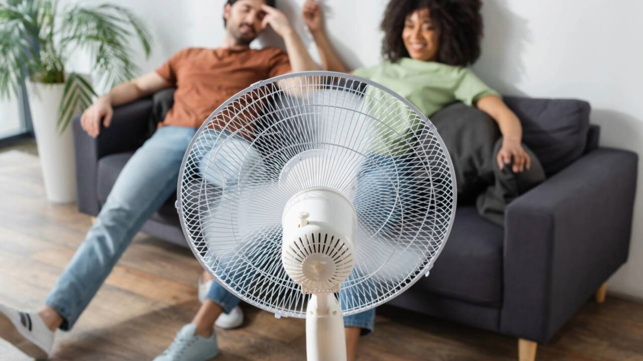 Não faz nada Físico explica por que o ventilador não esfria no calor