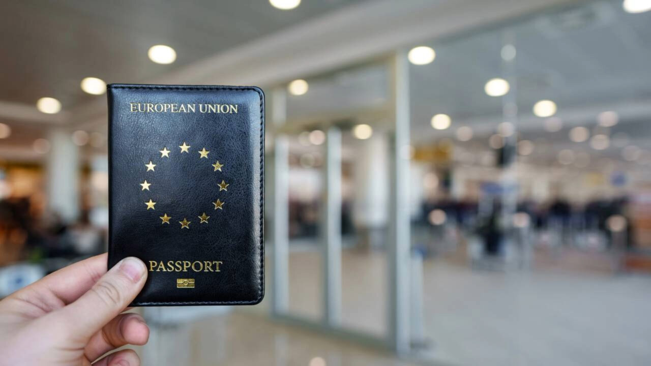 Oficial Espanha impedirá a entrada e saída de pessoas desses países da América do Sul que adiaram a renovação de seus passaportes