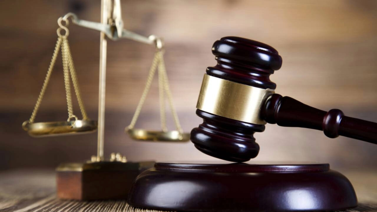 Passaram 17 anos sem uma verdadeira relação e ele acabou sem a herança da mãe