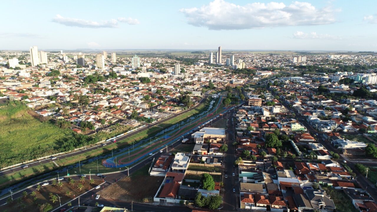 1º lugar de Goiás entre as cidades grandes e 5ª economia do Centro-Oeste: o município do cerrado que virou a maior potência do agro goiano