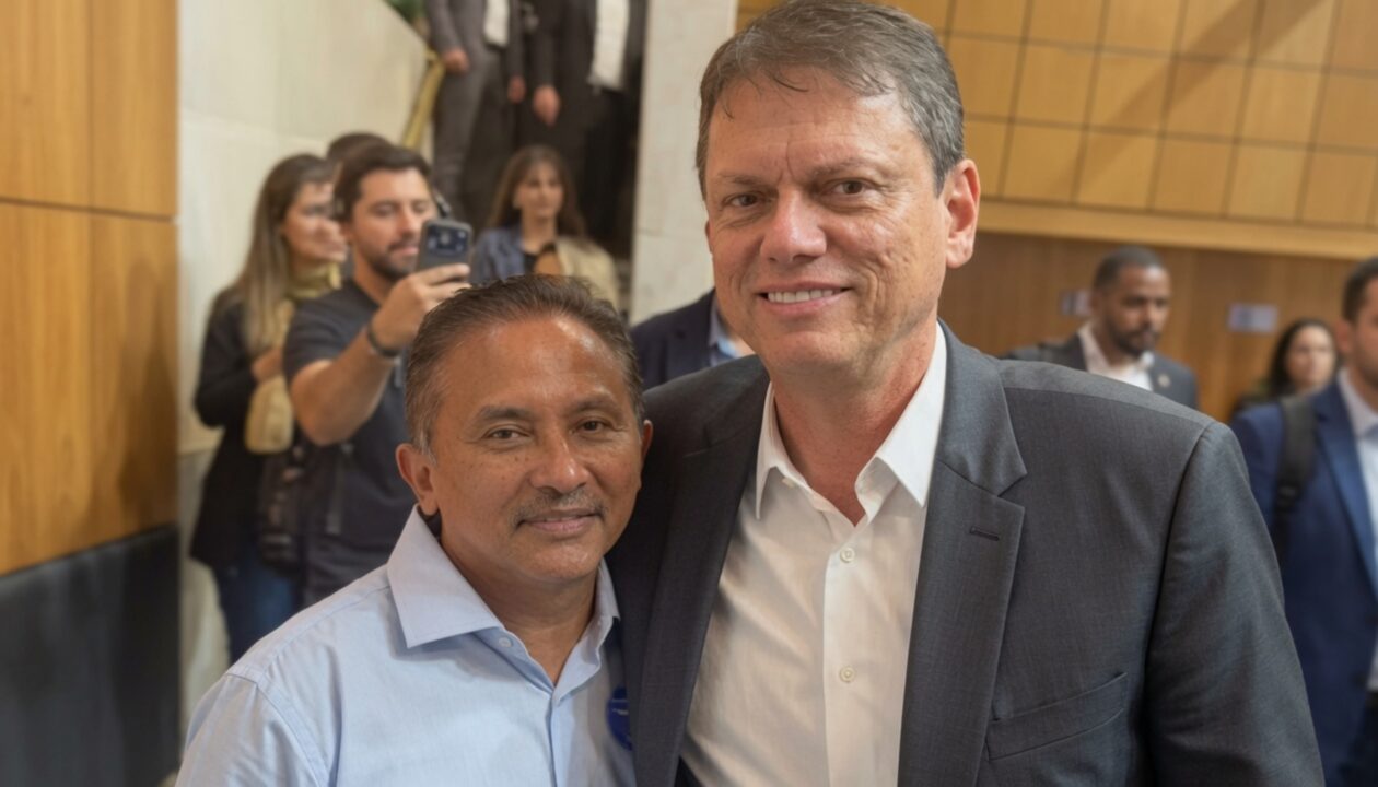 Crusoé: “Caneta Azul venceu pela arte”, diz Tarcísio
