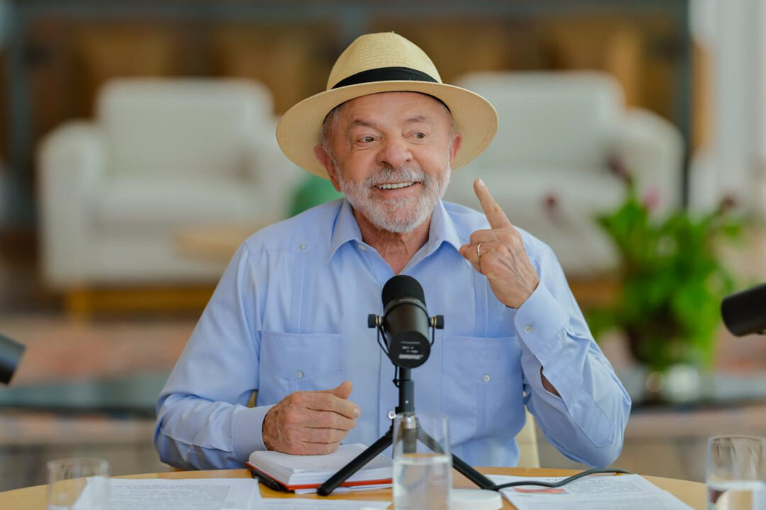 “Brasil está pronto” para fim da escala 6×1, diz Lula