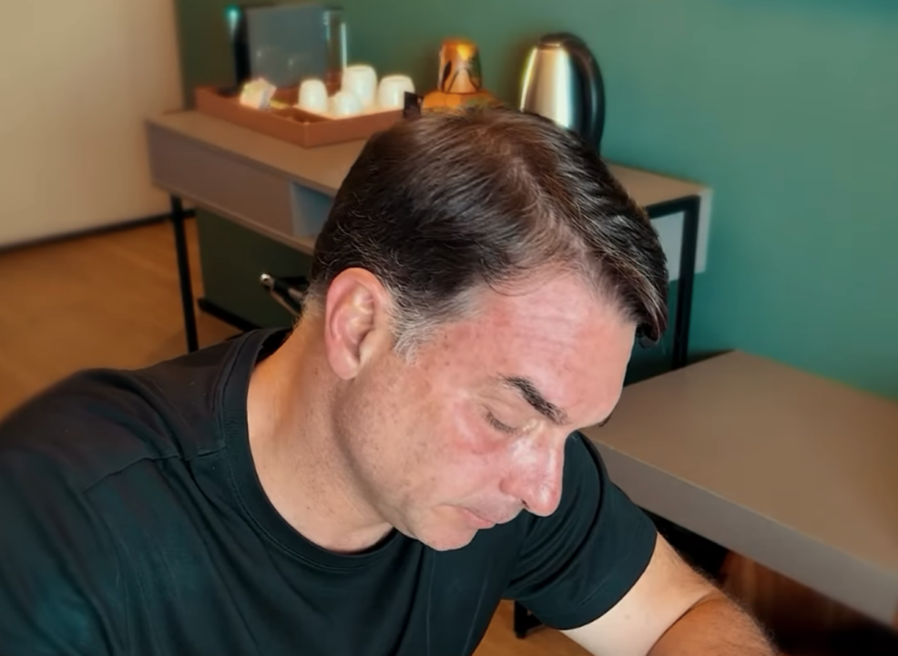 Flávio escreve carta a Bolsonaro no Dia dos Pais: “Não poderei te dar um abraço”