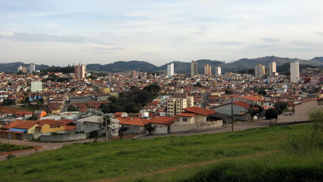Bragança Paulista, São Paulo, chama atenção pelas paisagens da Mantiqueira //