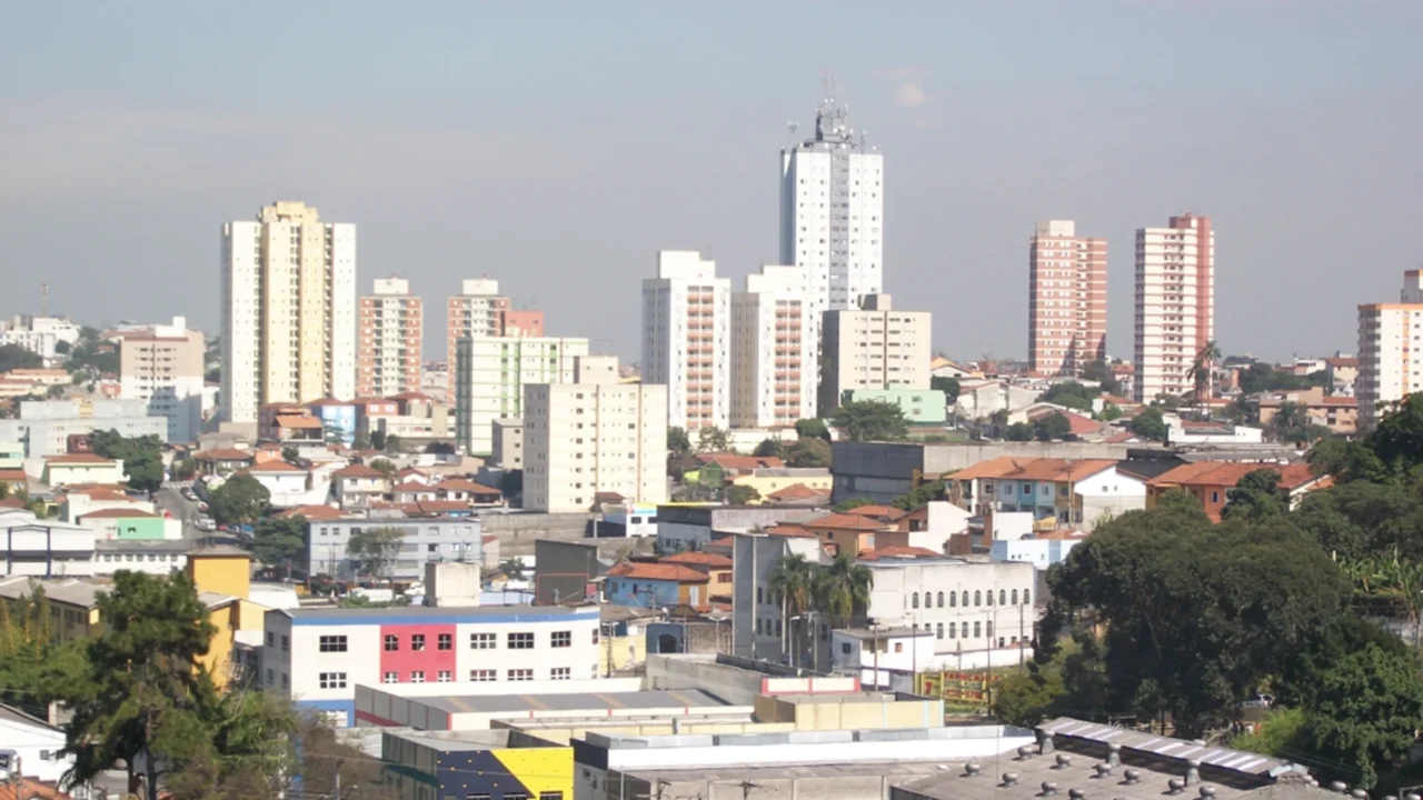 Diadema oferece serviços e intensa vida metropolitana //