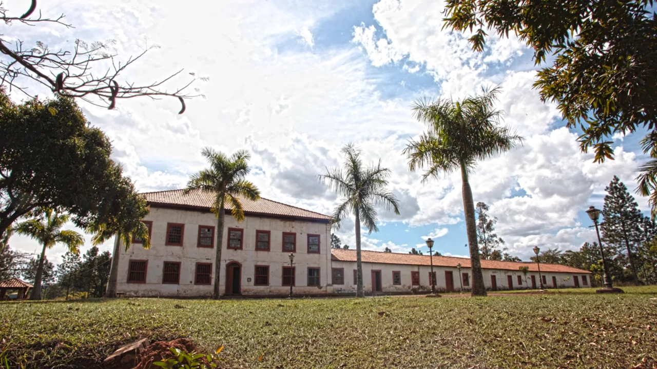 Americana mistura herança cultural e desenvolvimento industrial //
